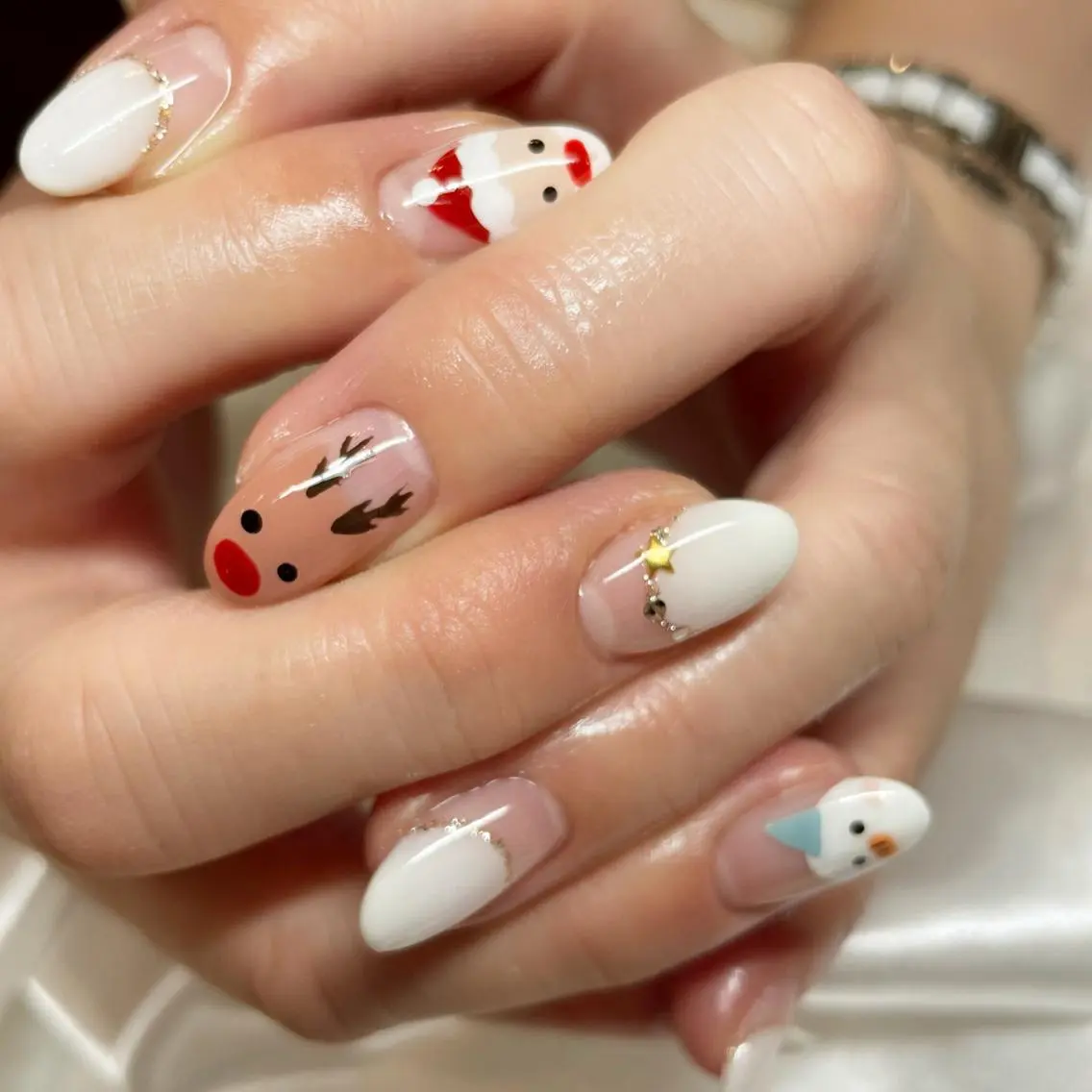 セミロング ネイル クリスマス 冬ネイル クリスマス 金子 彩海のネイルデザイン