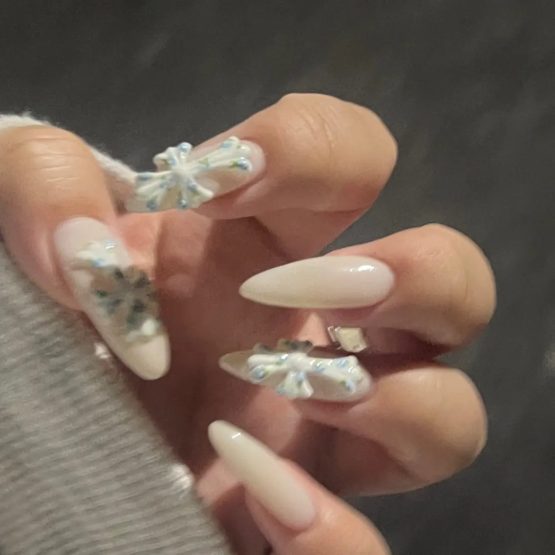ネイル ハンドネイル 横浜駅から徒歩4分" Hikari🌺のネイルデザイン