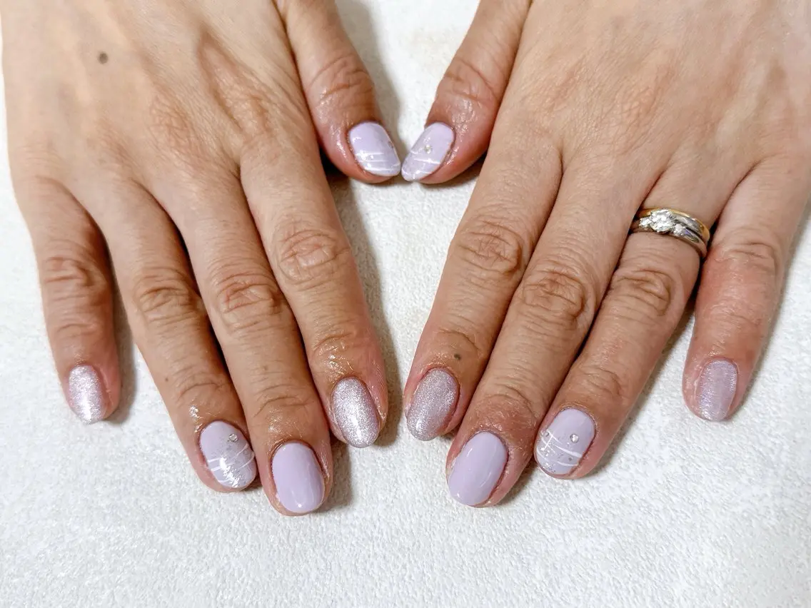 ネイル オーロラネイル フットネイル フレンチネイル ジェルネイル マグネットネイル ハンドネイル mogunail &blowのネイルデザイン