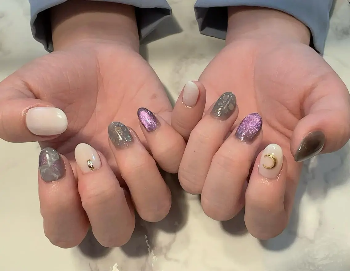 ネイル マグネットネイル ストーンネイル atelier chic+のネイルデザイン