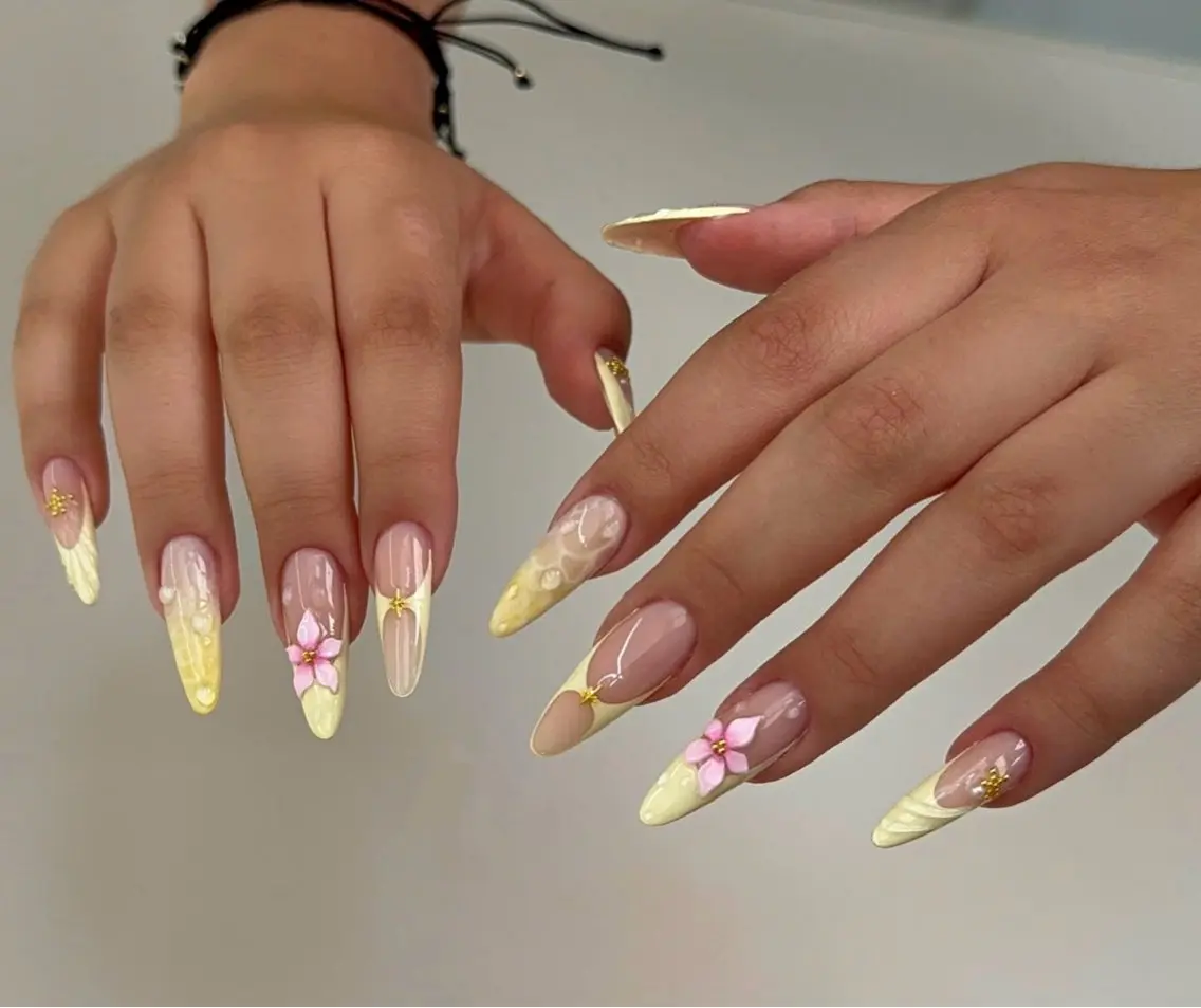 ネイル アートネイル ボルドー フレンチネイル ジェルネイル 氷ネイル・うるうるネイル ハンドネイル Julie NailSalonのネイルデザイン
