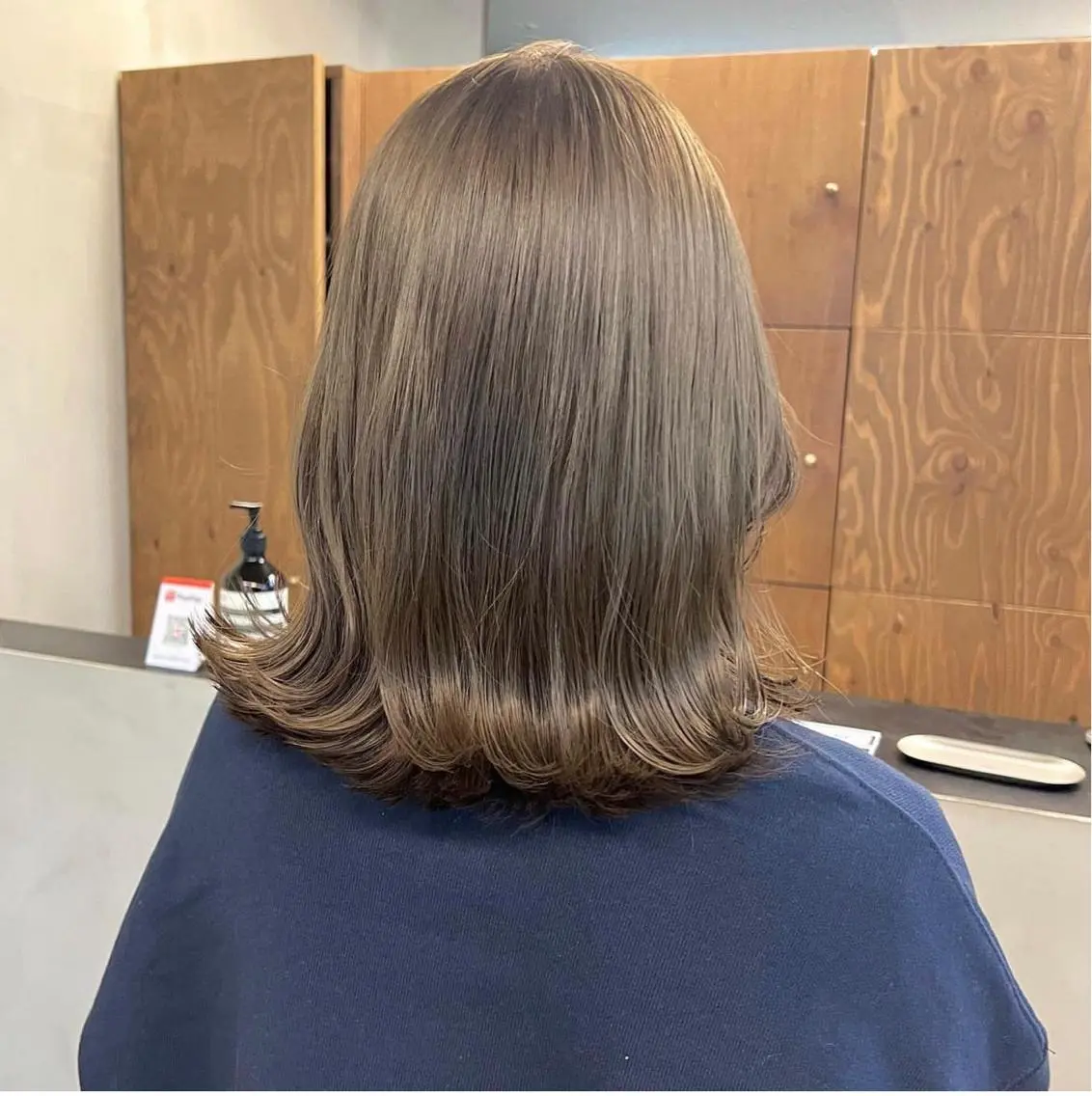 ミディアム カラー パーマ ヘアアレンジ メンズ キッズ ネイル マツエク・マツパ アイブロウ カット ヘアカラー トリートメント 前川 朋香のヘアスタイル