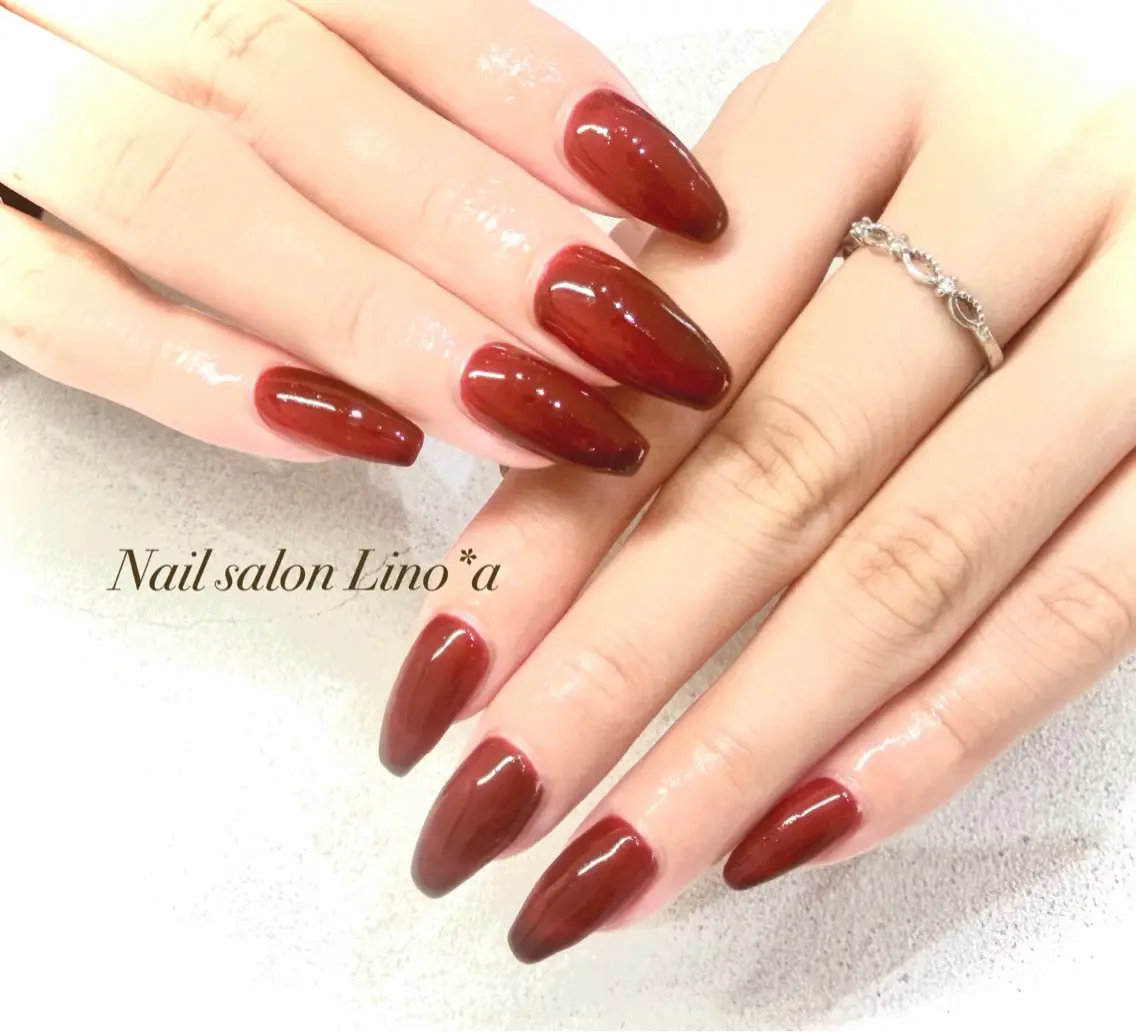 ネイル ボルドー ワンカラーネイル 赤色 シンプルネイル ハンドネイル Nail salon Lino*aのネイルデザイン