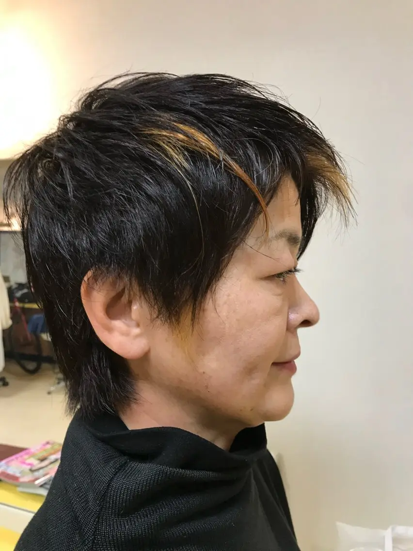ショート カラー 横田 尚登のヘアスタイル