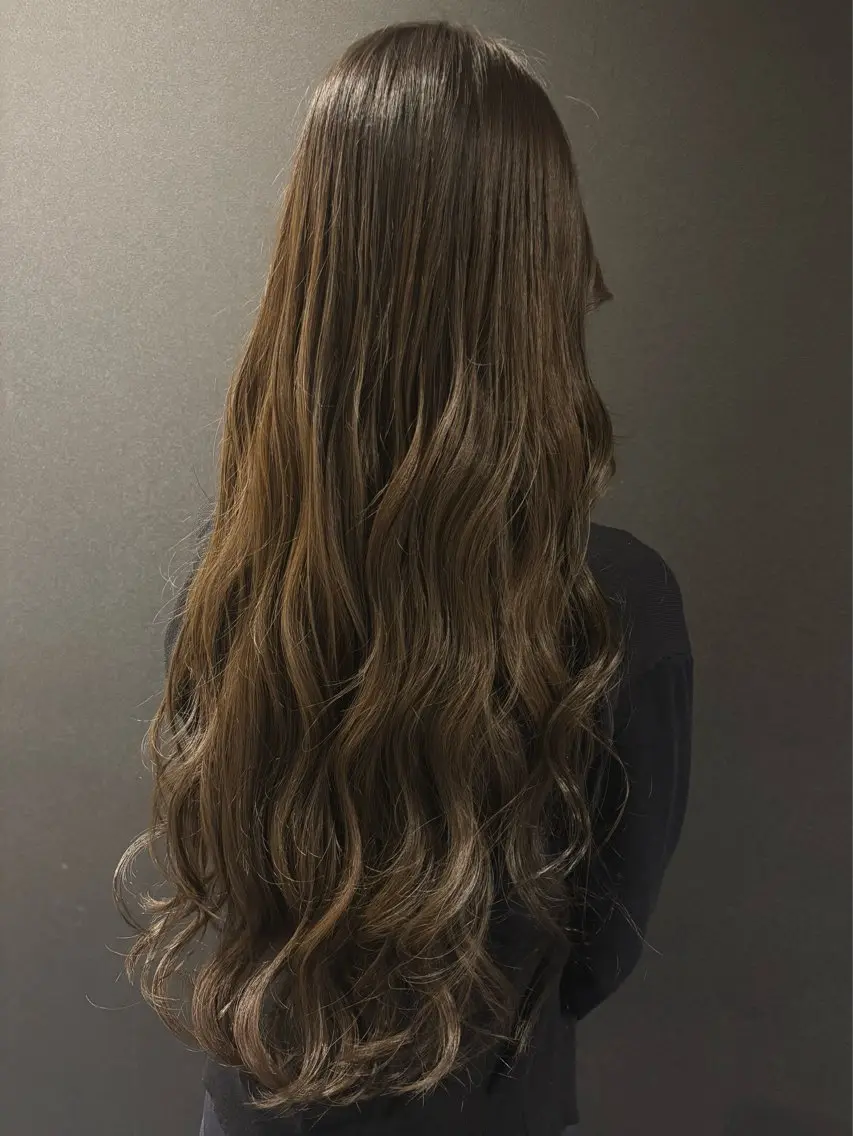 ロング カラー カット ヘアカラー 山神 あんじのヘアスタイル