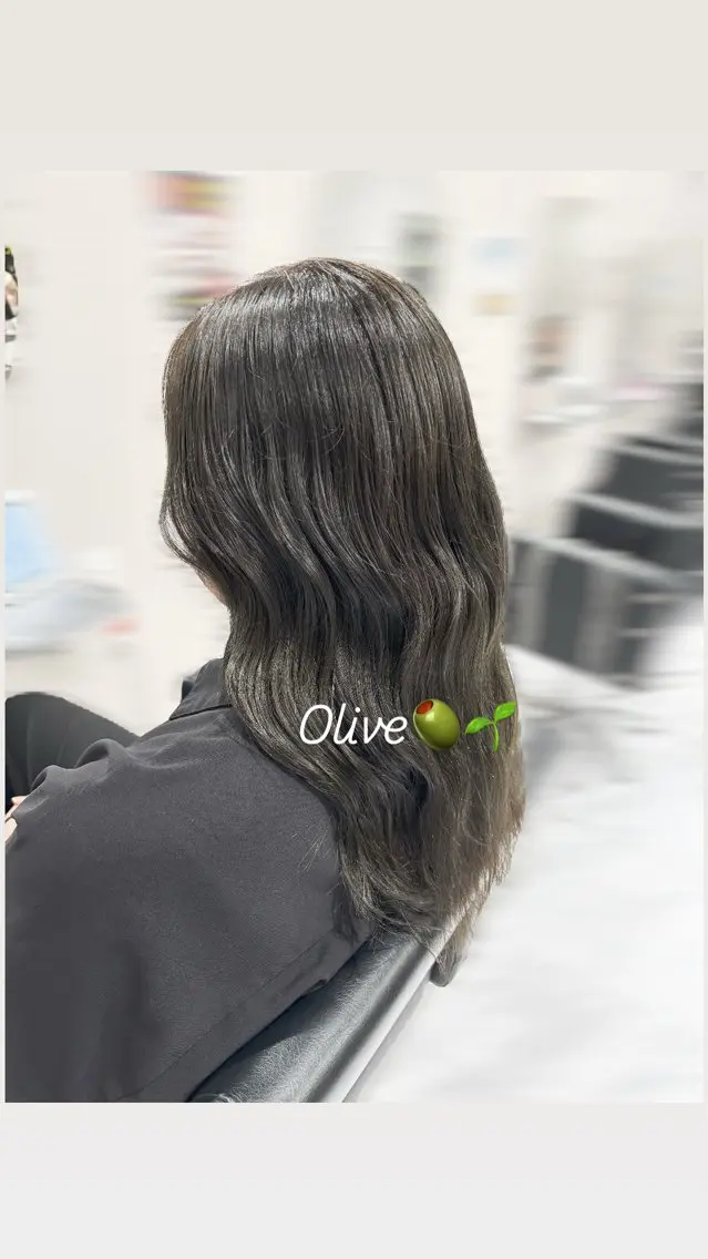 セミロング カラー ヘアカラー トリートメント 🫧ハイトーン 🌈透明感☘️らいのヘアスタイル