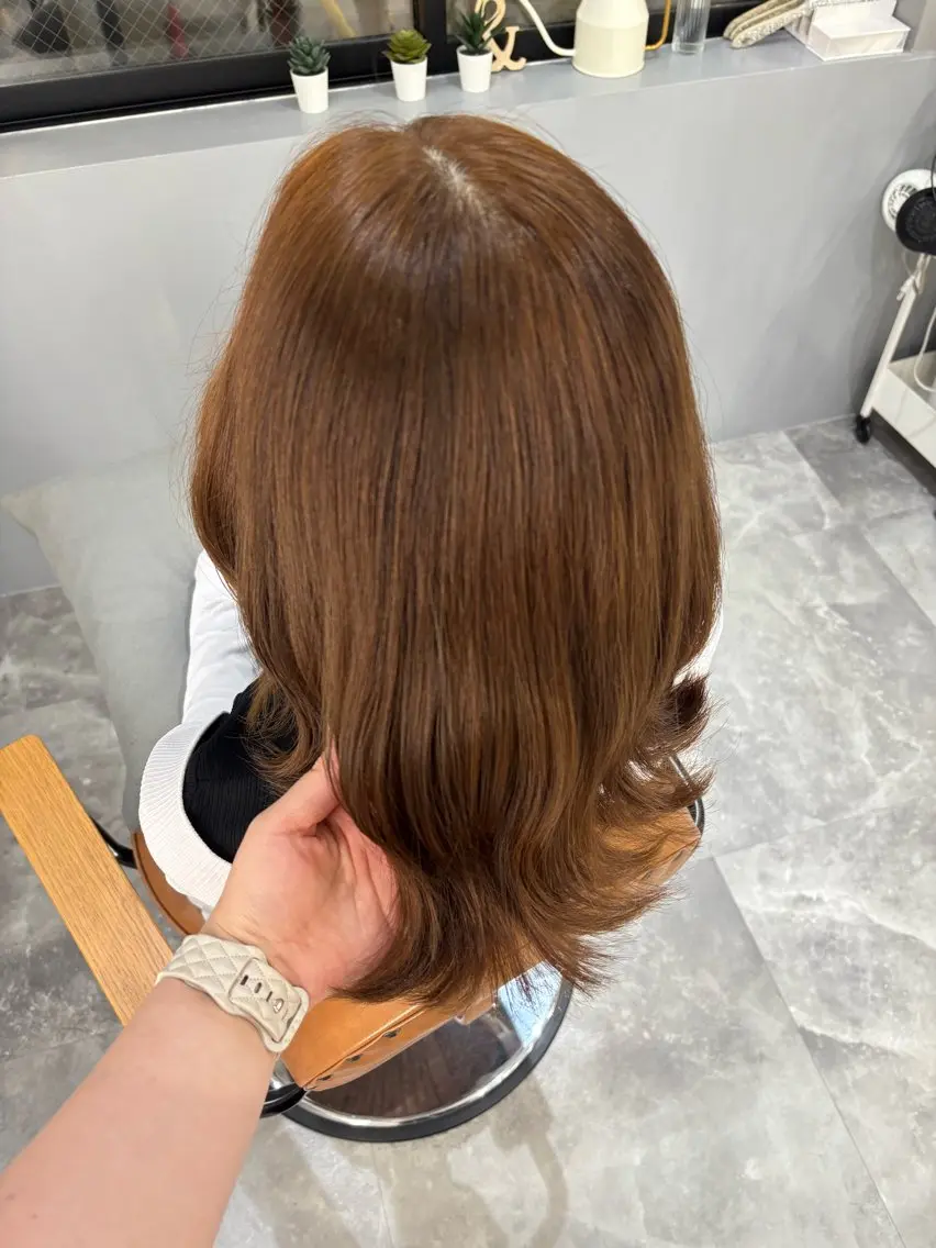 セミロング ヘアカラー 濱田 真尋のヘアスタイル