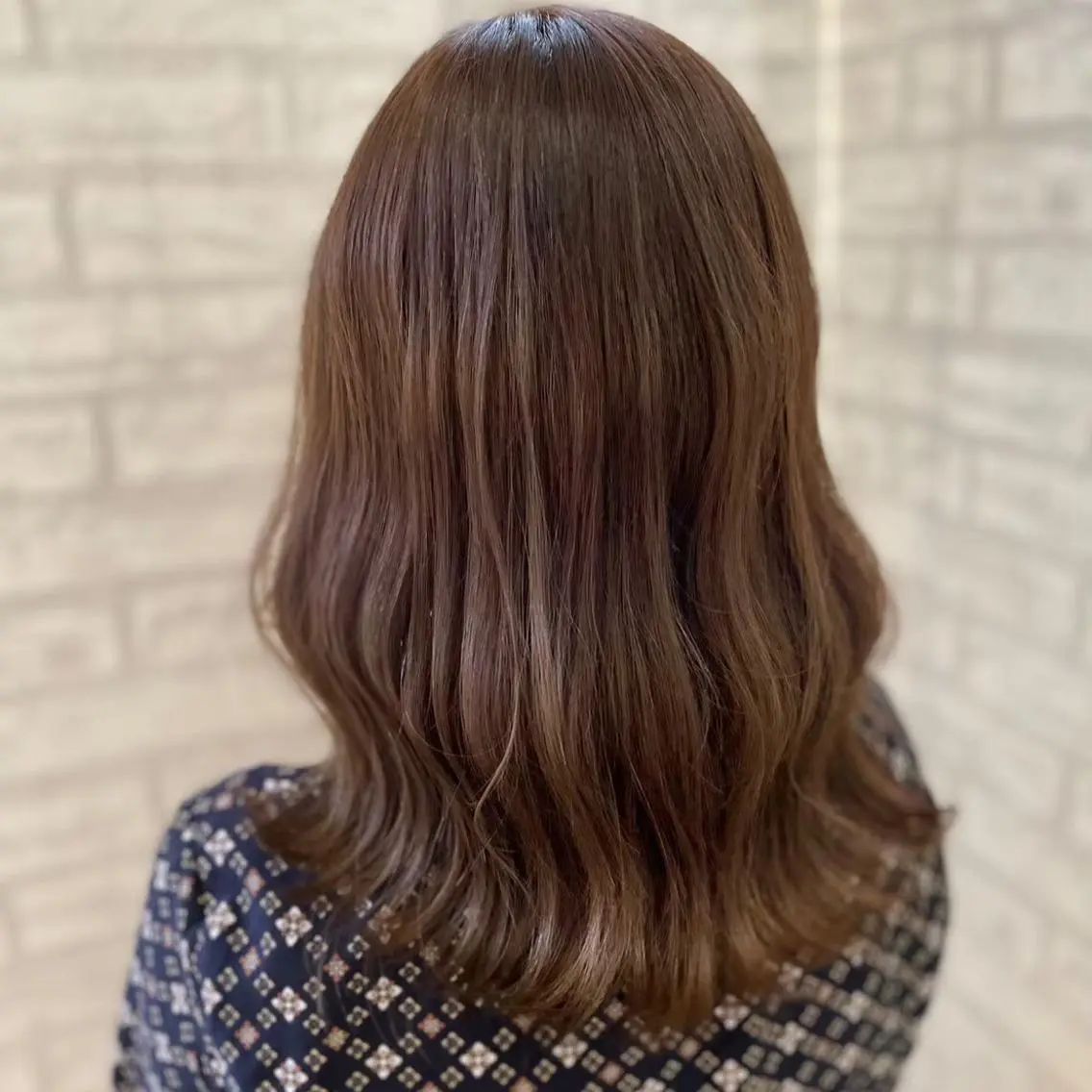 ミディアム カラー ブラウンカラー ミルクティーブラウン 🫧 池袋cielo アヤネ 🩰のヘアスタイル