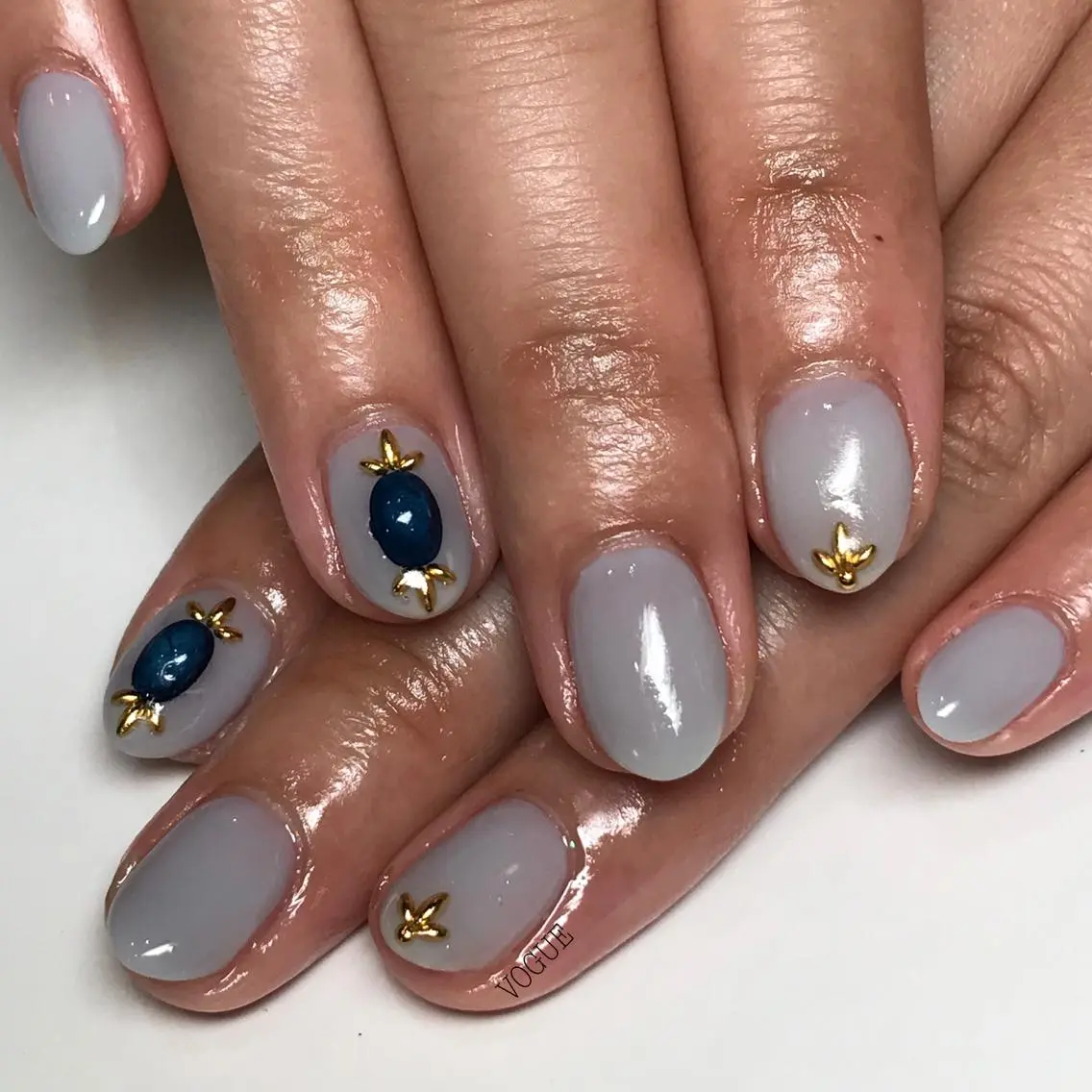 ネイル VOGUE ×SWANのネイルデザイン