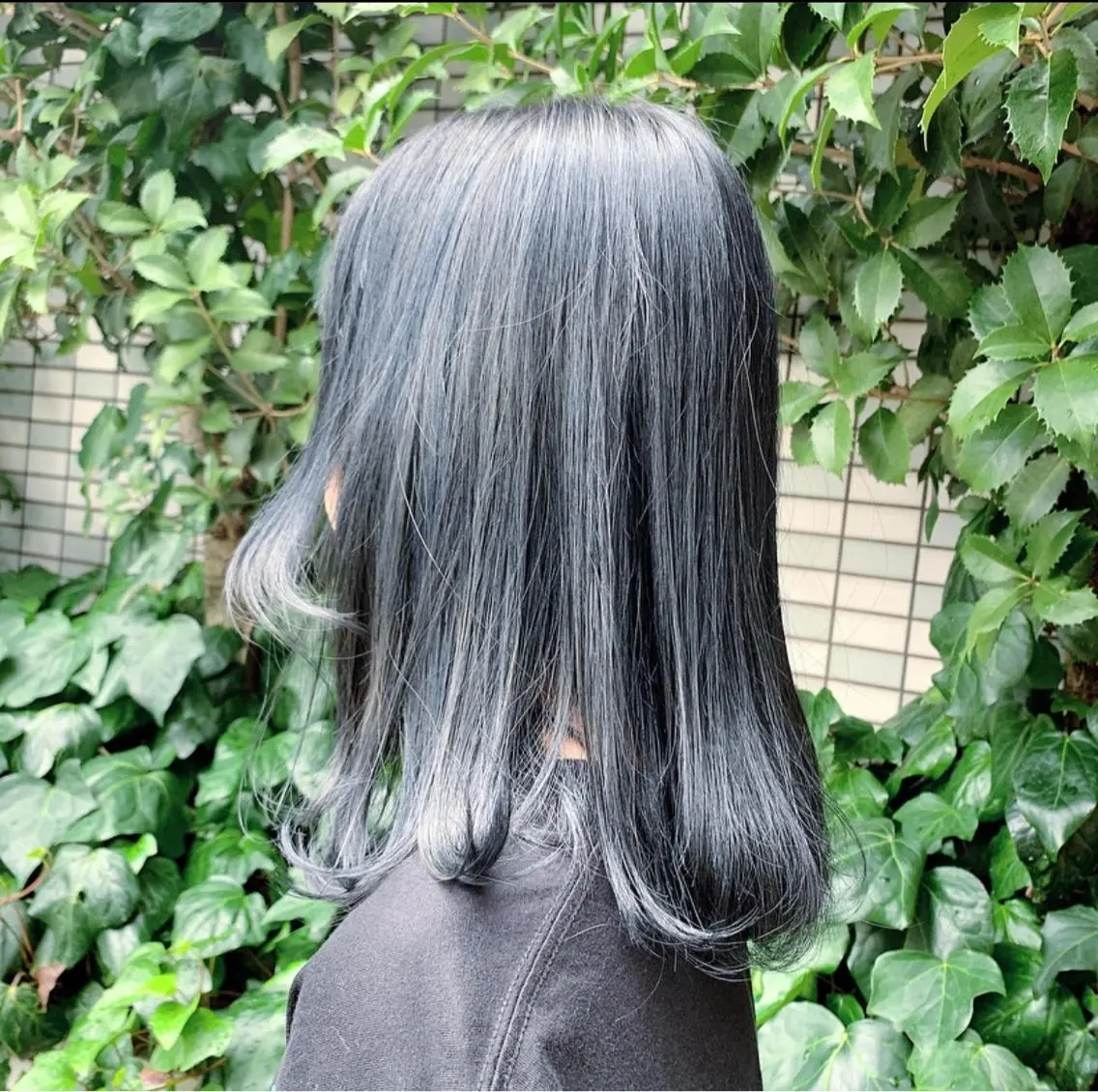 ミディアム カラー オリーブカラー 山本 陸央のヘアスタイル