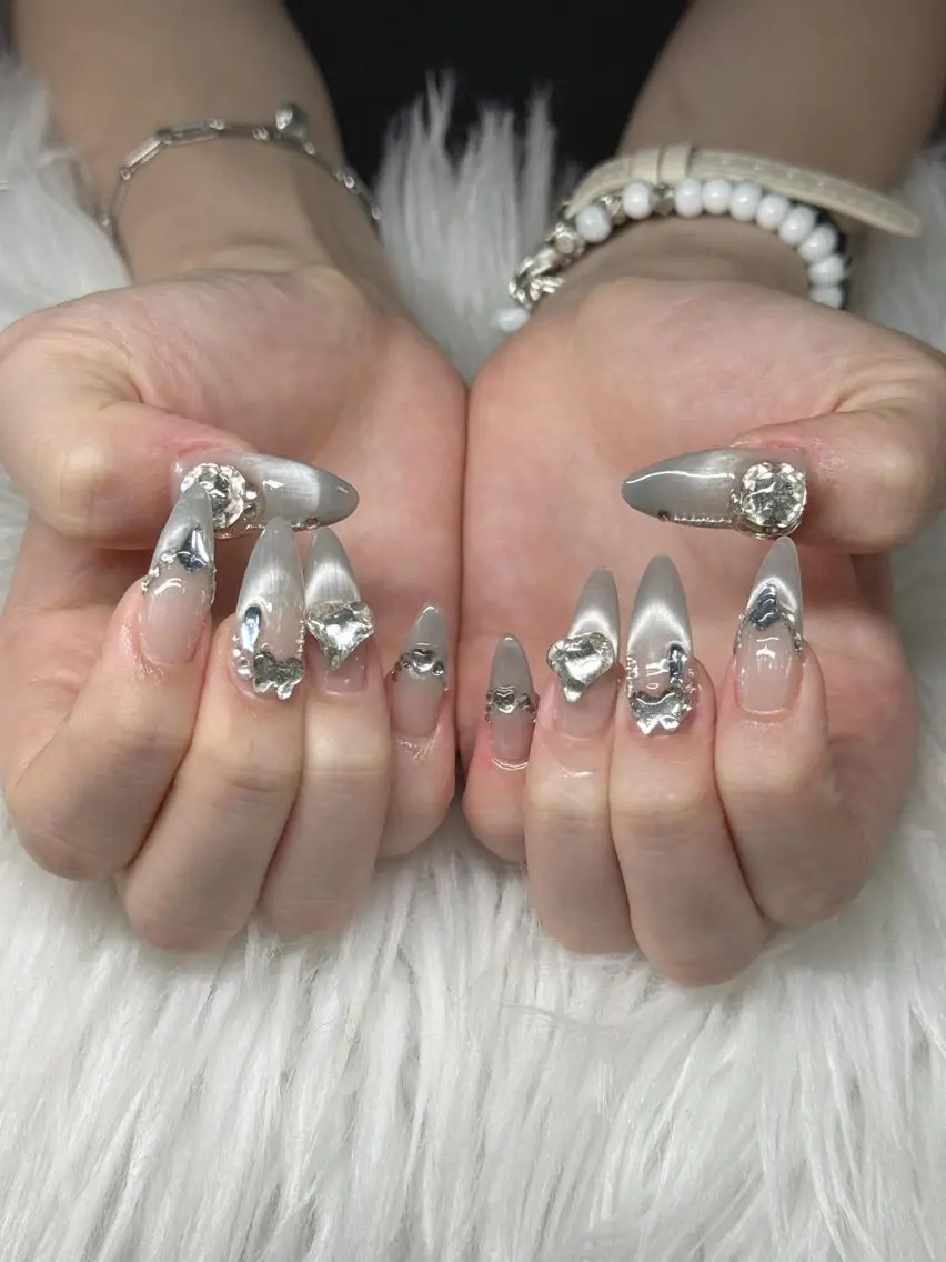 ネイル Lee Nailsのネイルデザイン