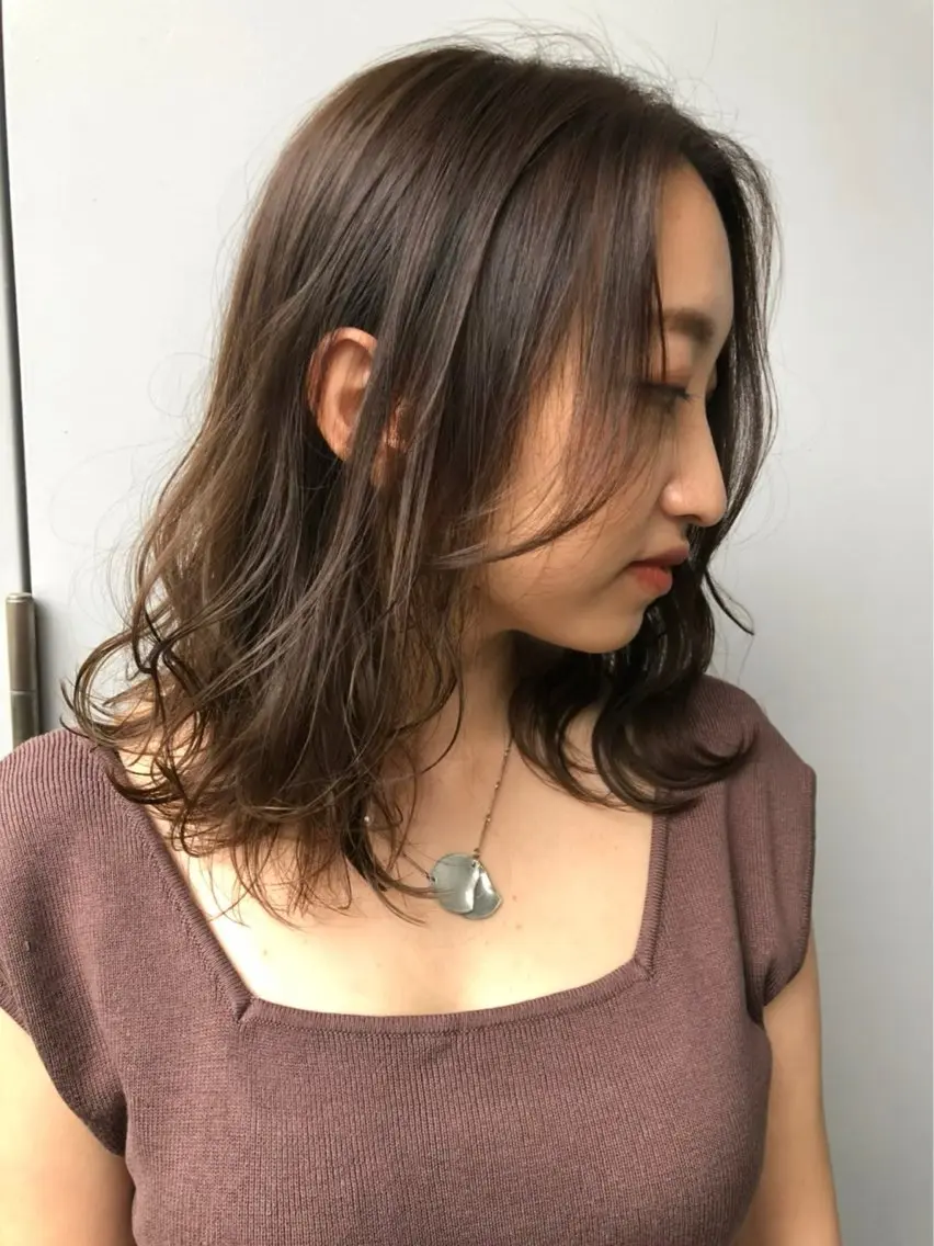 セミロング カラー ブラウンカラー SHOEI／艶カラー /レイヤーカットのヘアスタイル