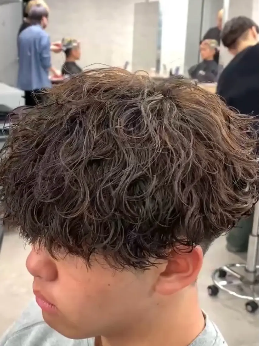 パーマ メンズ 青栁 仁也のヘアスタイル