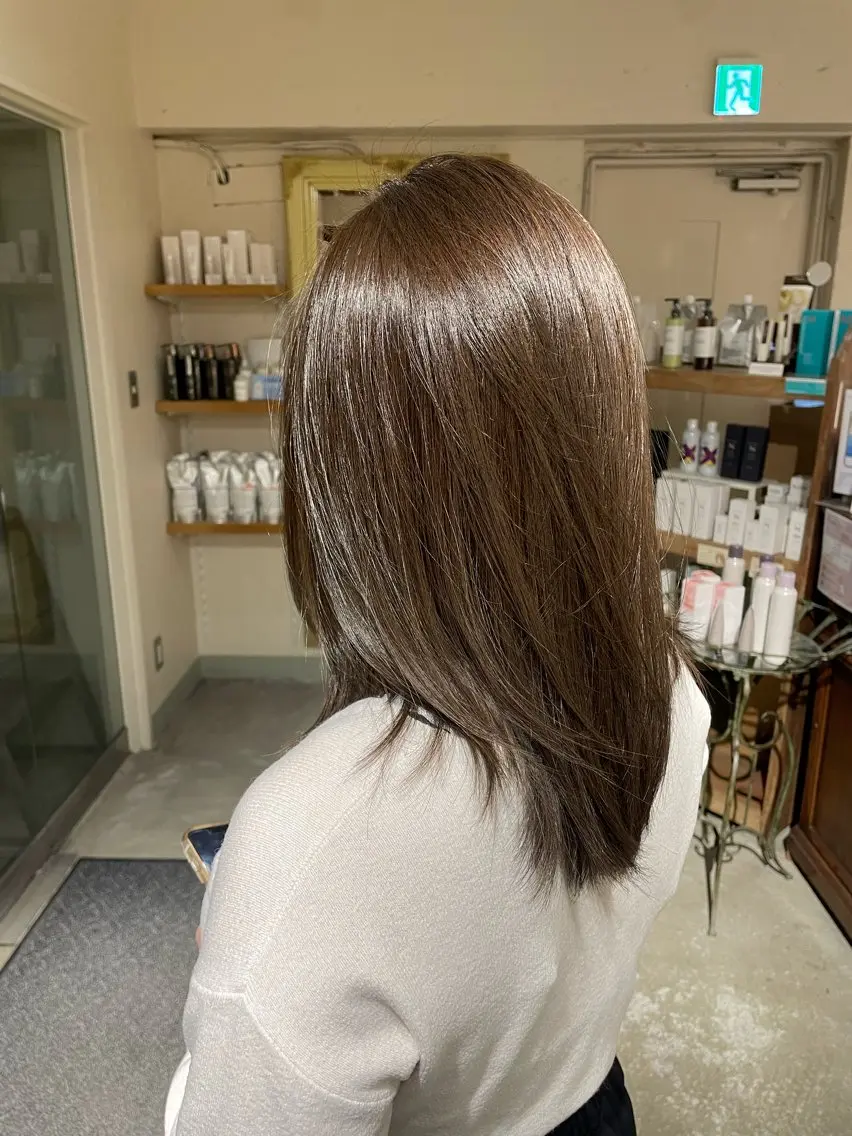 ミディアム カラー 透明感カラー オリーブカラー 透明感カラー🫧/ レイヤー/髪質改善のヘアスタイル