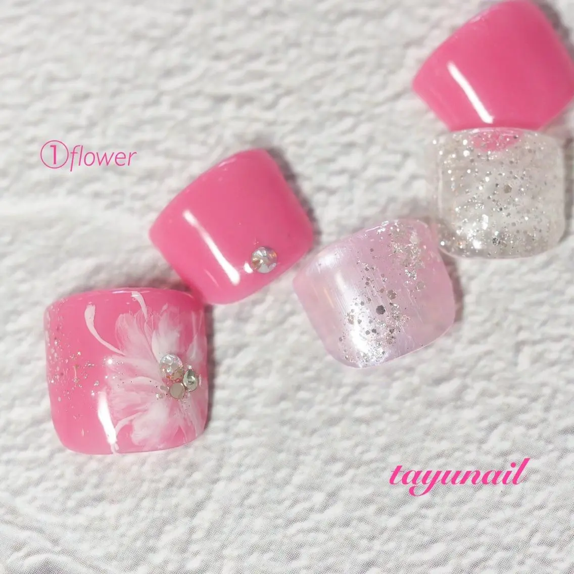 ネイル アートネイル ブルー フラワーネイル フットネイル ジェルネイル フットネイル ネイルサロン 【たゆnail】のネイルデザイン