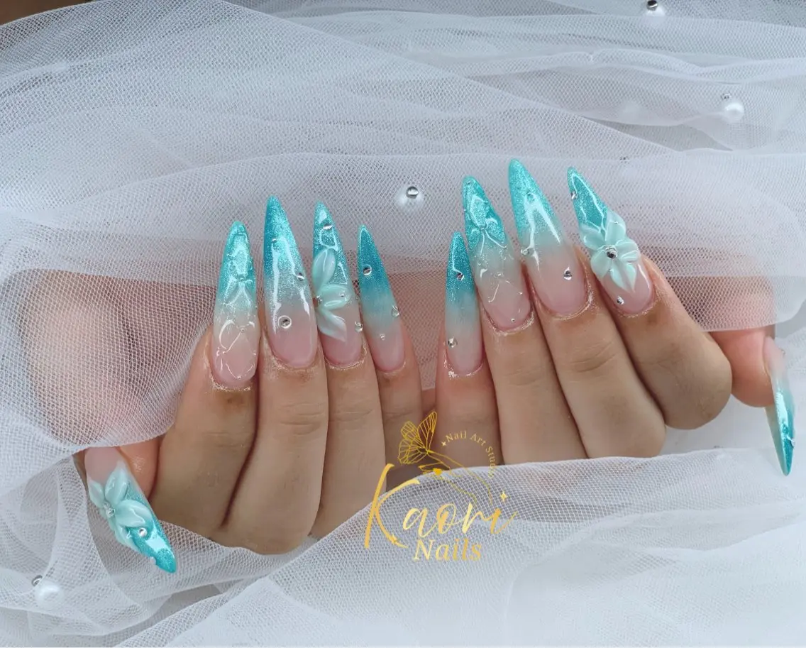 ネイル アートネイル オーロラネイル ブルー クリアネイル フラワーネイル Kaori Nailのネイルデザイン