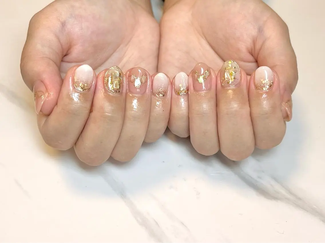 ミディアム ネイリスト シンのネイルデザイン