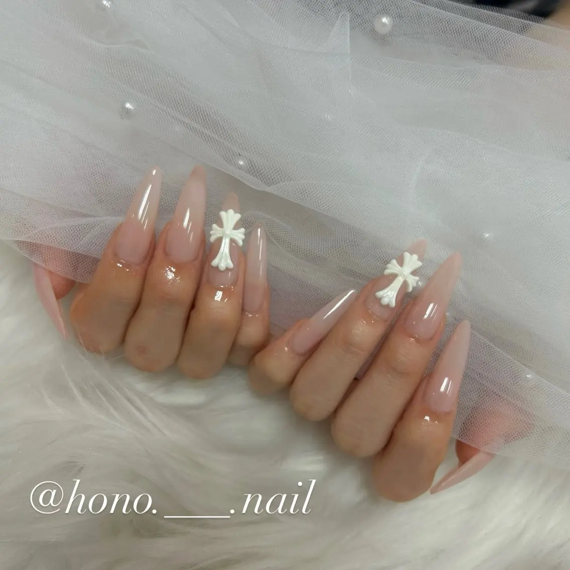 ネイル ハンドネイル NailSalo AriuMのネイルデザイン