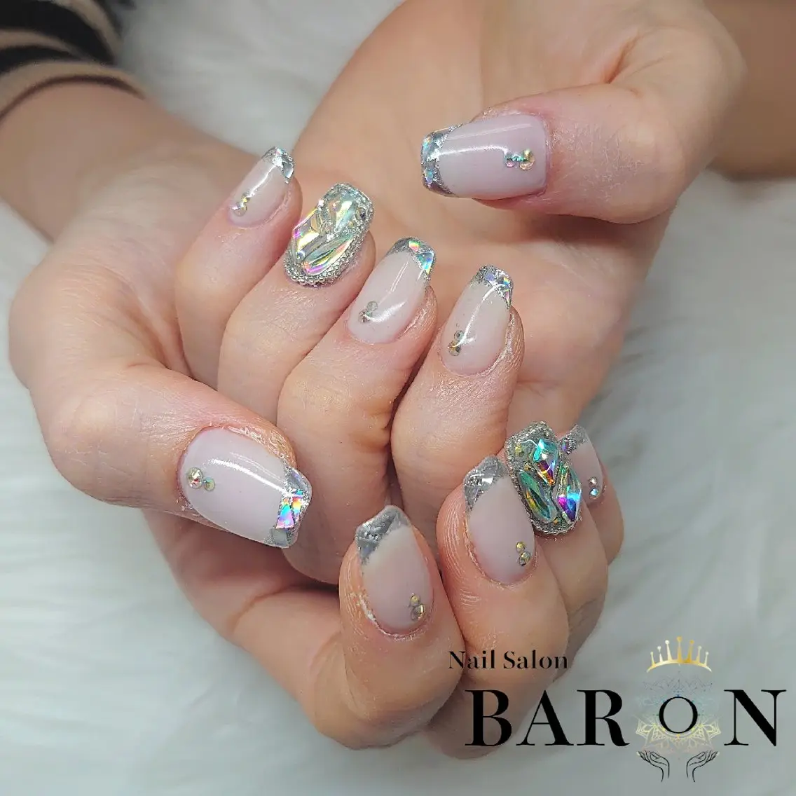 ネイル フレンチネイル ガラスフレンチ 持ち込み ♛BARON♛ AOIのネイルデザイン