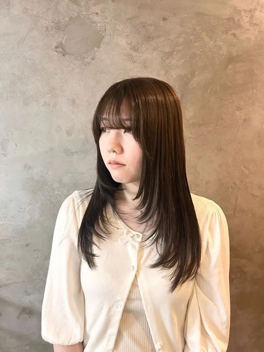カラー 濵﨑 理奈のヘアスタイル