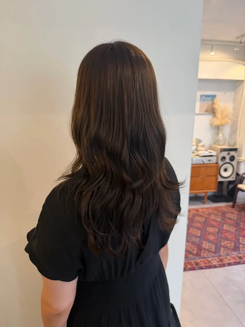 ロング カラー ブラウンカラー 透明感カラー オリーブブラウン benji amiのヘアスタイル