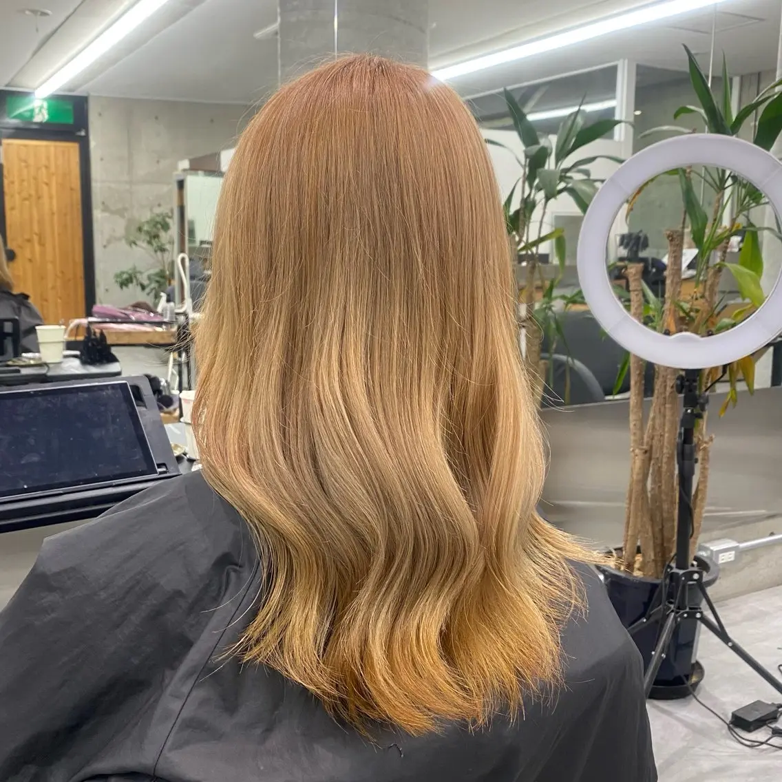 セミロング カラー Runa/心斎橋 /ハイトーンのヘアスタイル