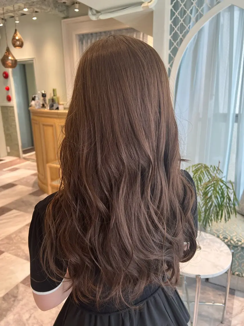 ミディアム カラー ベージュカラー 黒髪 ブリーチ ブルーカラー ブルーブラック カット ヘアカラー トリートメント 木屋元一/透明感 /前髪/レイヤーのヘアスタイル