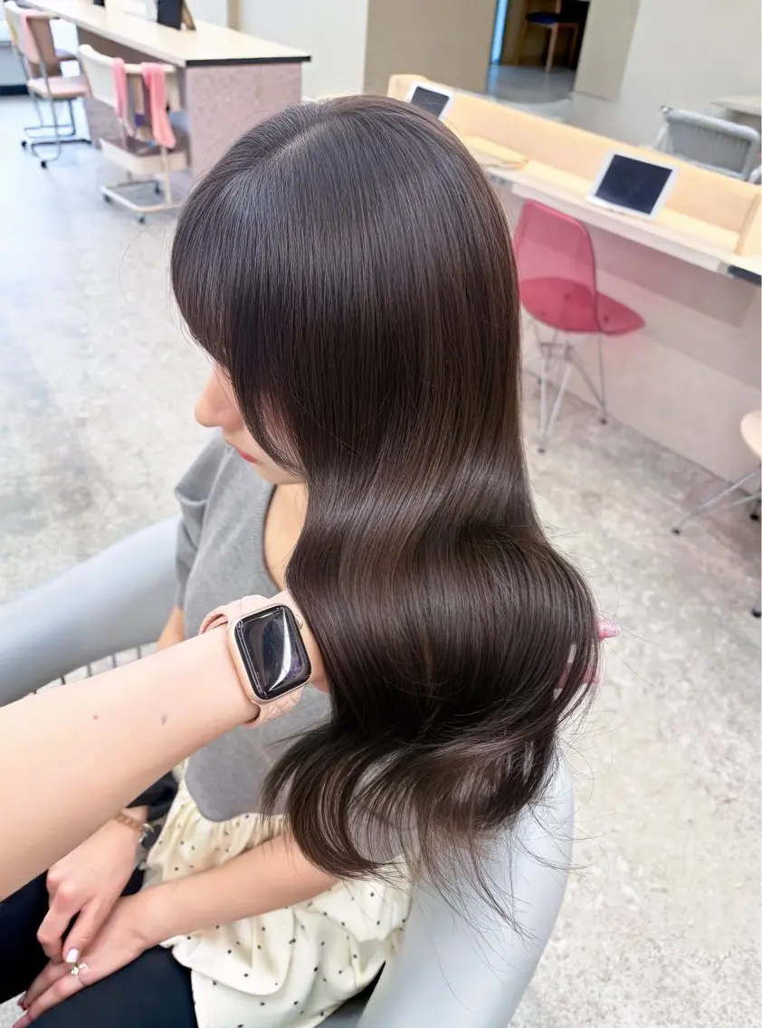 ロング カラー シールエクステ ベージュカラー ブリーチ ブラウンカラー 透明感カラー ヘアカラー トリートメント Rio🎀ブリーチ なし透明感♡顔周り♡のヘアスタイル