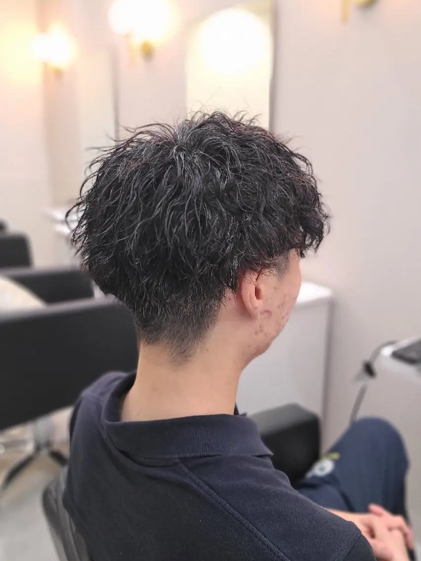 ショート パーマ メンズ カット パーマ 桐島 令奈のヘアスタイル