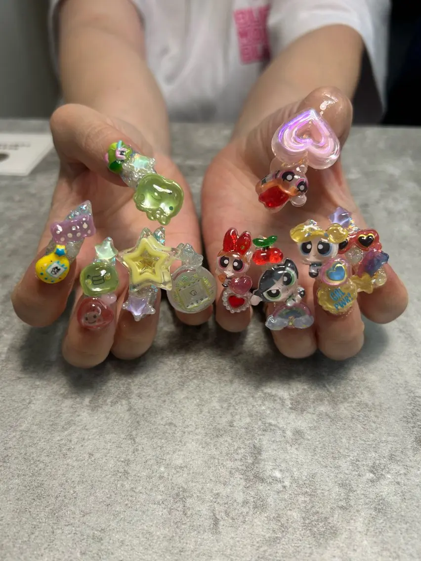 ネイル ハンドネイル nakamoto yuukaのネイルデザイン