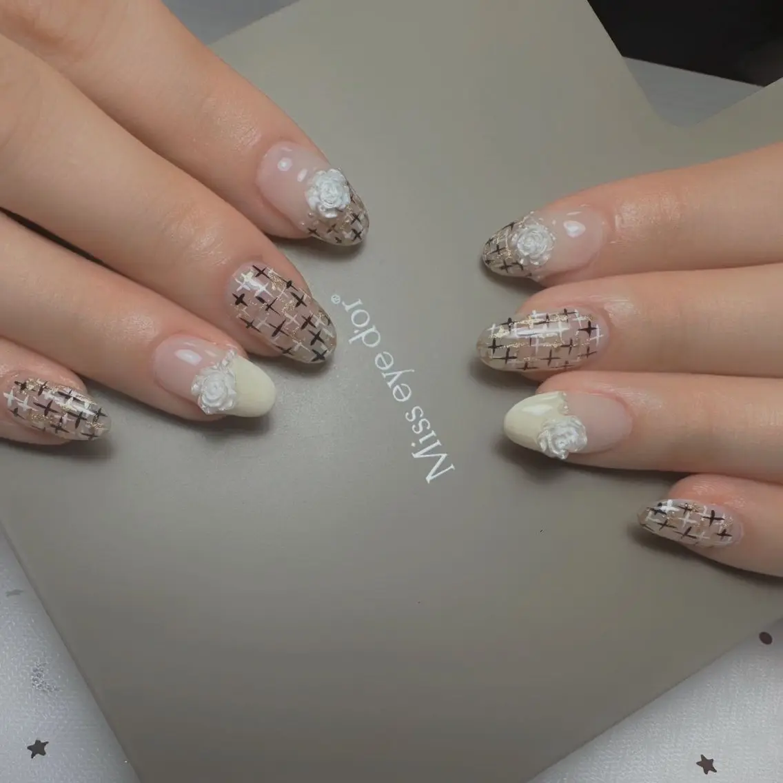ネイル ハンドネイル 👍thumbs up nail👍のネイルデザイン