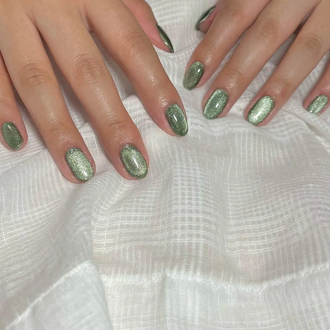 ネイル ジェルネイル マグネットネイル ワンカラーネイル ハンドネイル Nailsalon BLOOM🌷 山崎のネイルデザイン