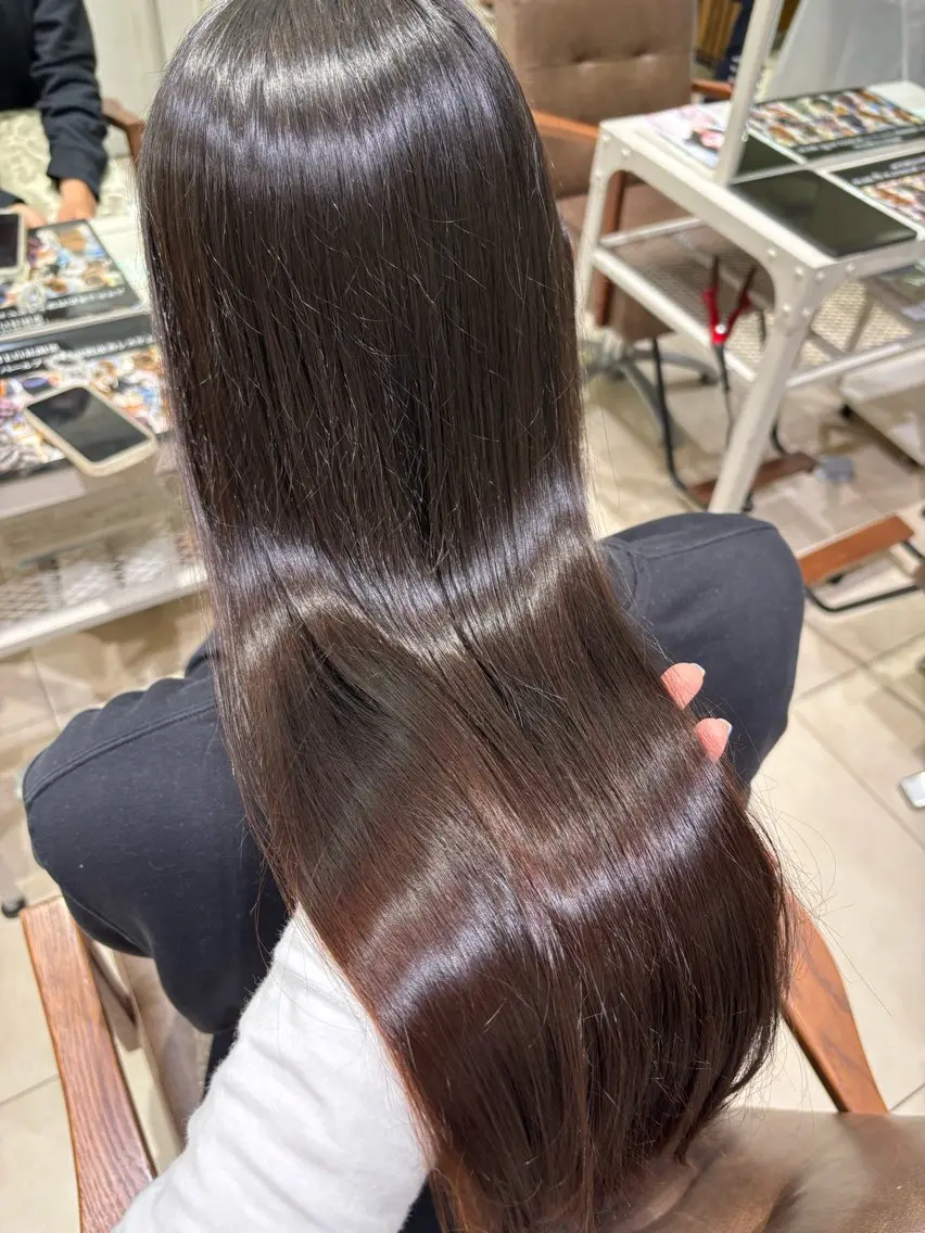 ロング 縮毛矯正 艶カラー🌟髪質改善 髙畑爽のヘアスタイル