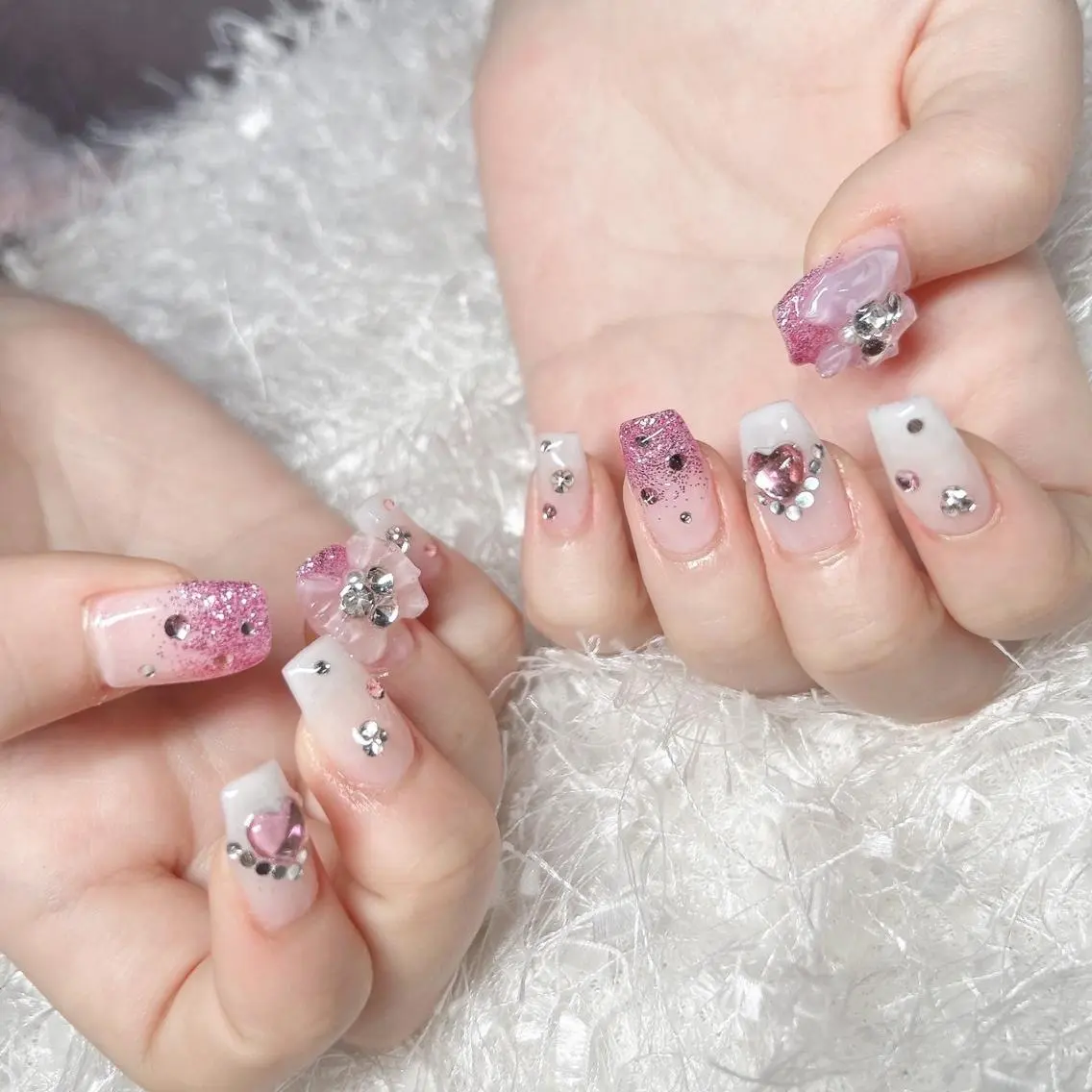 ネイル 長さ出し フレンチネイル ジェルネイル グラデーション 韓国ネイル ハンドネイル Nail&eye Belire 新宿のネイルデザイン