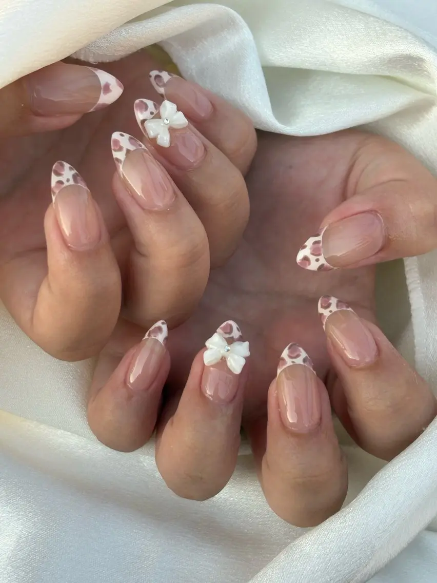 ネイル ハンドネイル フットネイル ✴︎ Delightのネイルデザイン