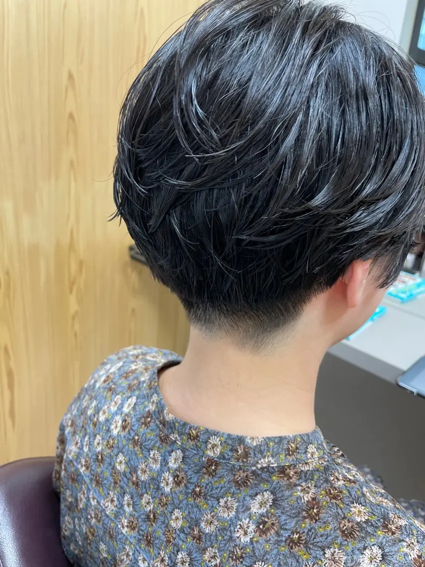 ショート くるくるパーマ aikoのヘアスタイル