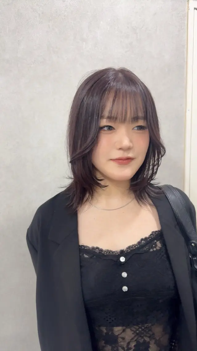 ロング カラー アッシュ アッシュブラウン ベージュカラー 黒髪 ブリーチ カット ヘアカラー トリートメント 赤み無し柔らかカラー 【梅田】madokaのヘアスタイル