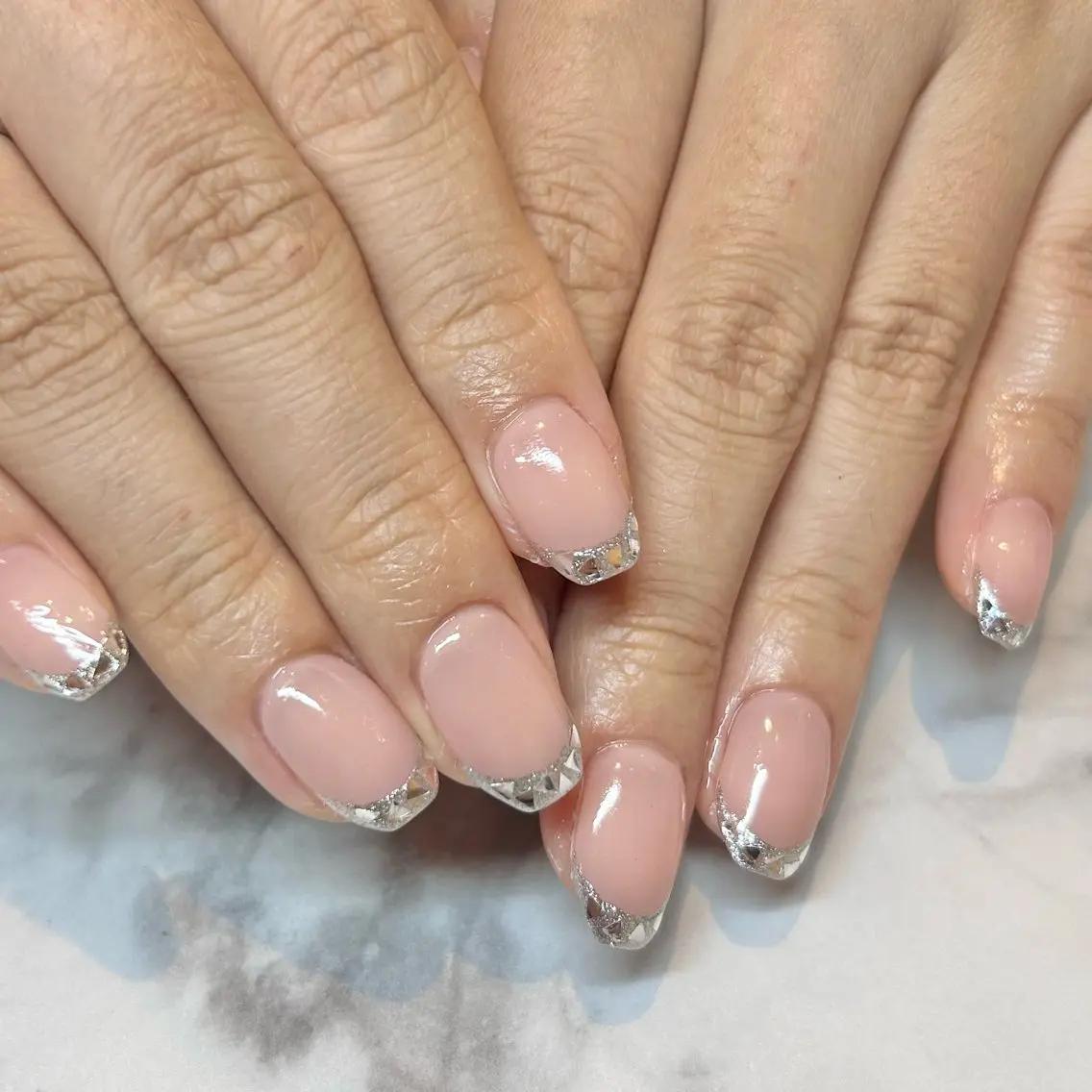 ネイル フレンチネイル ガラスフレンチ Bianca栄店 みさとのネイルデザイン