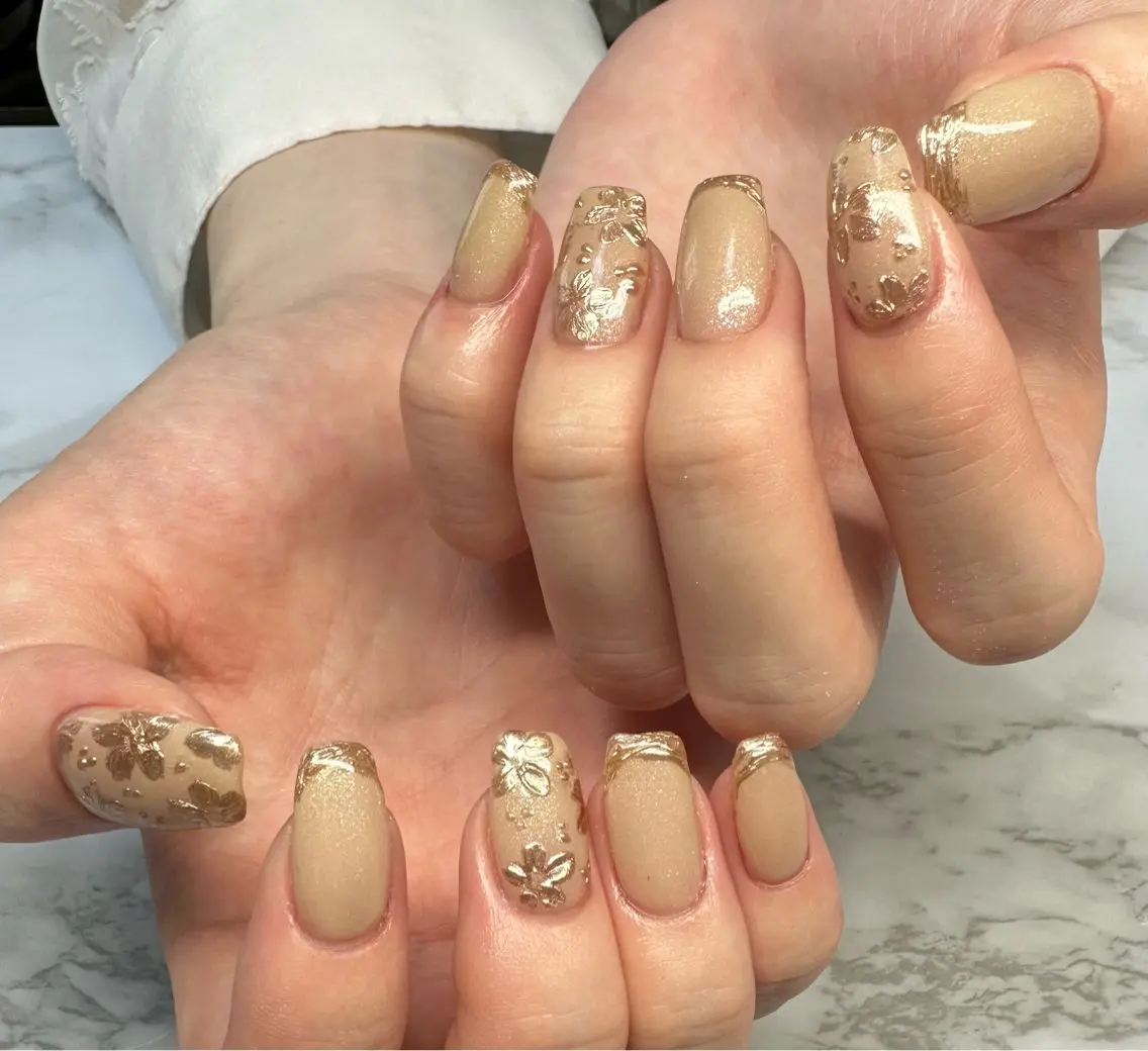 ネイル オーロラネイル ミラーネイル ニュアンスネイル ワンカラーネイル 夏ネイル Mai’s nailのネイルデザイン
