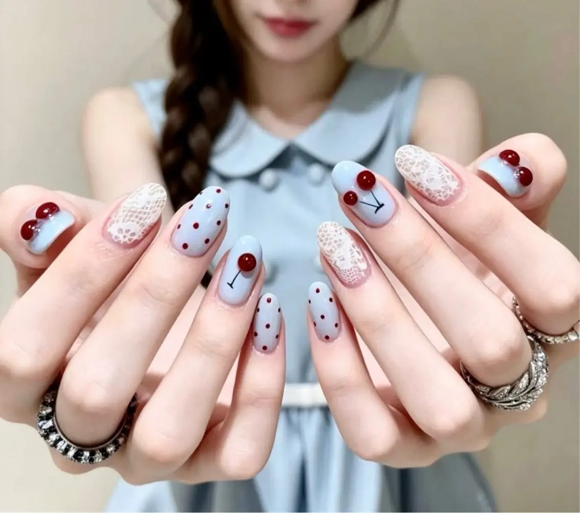 ネイル アートネイル ボルドー フレンチネイル ジェルネイル 氷ネイル・うるうるネイル ハンドネイル Julie NailSalonのネイルデザイン