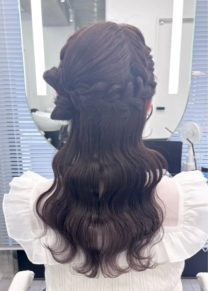 ヘアアレンジ あやかＩ透明感 赤み消しカラーのヘアスタイル