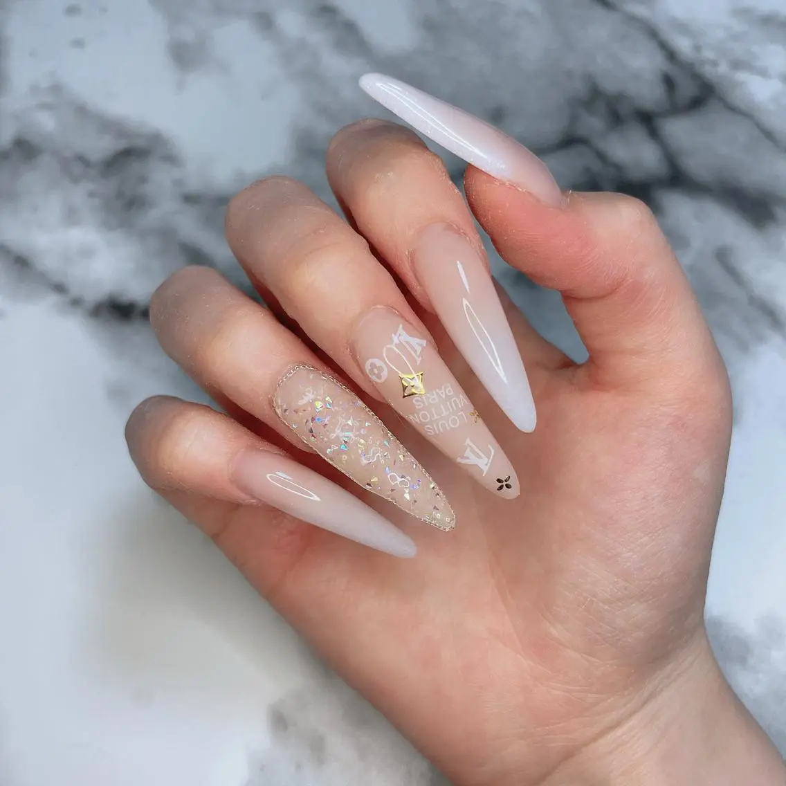 ネイル ハンドネイル Kayo 💅のネイルデザイン