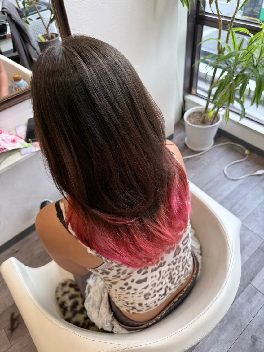 ロング 韓国風ヘア ロング ヘアカラー 櫟本 来夢のヘアスタイル