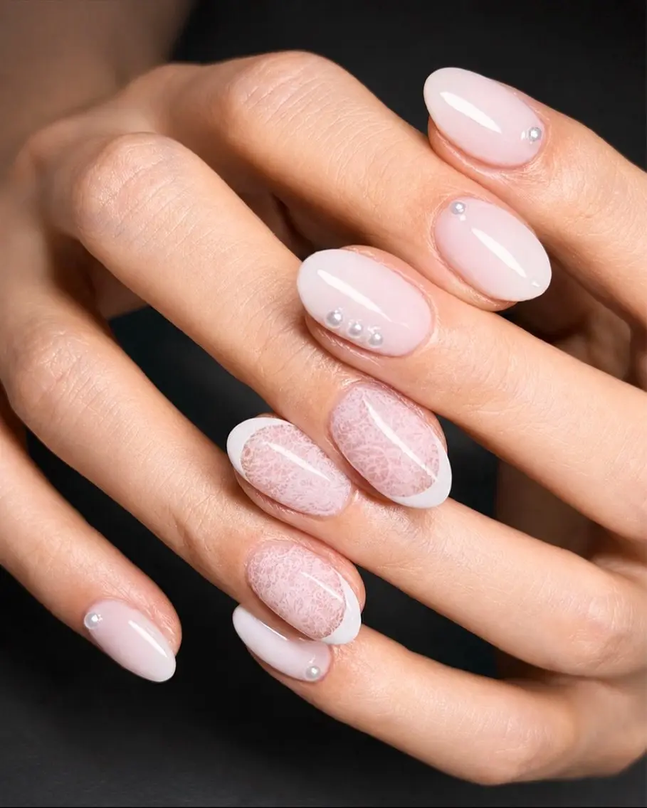 ネイル フレンチネイル レース ハンドネイル Nail Rinonのネイルデザイン