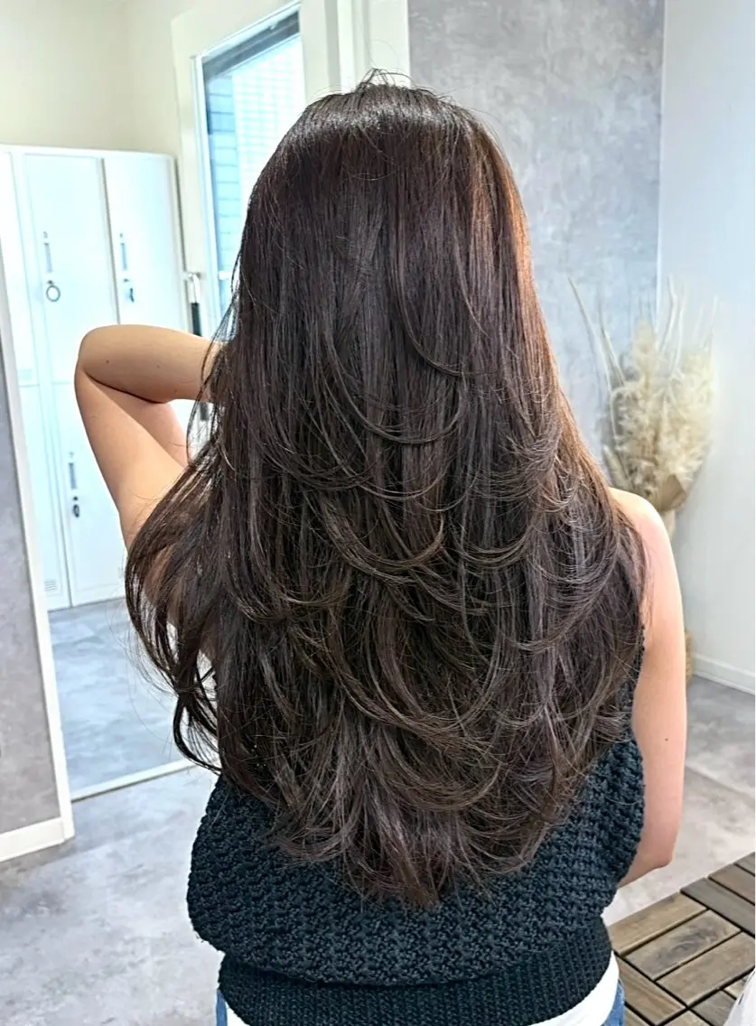 ロング レイヤーカット カット ヘアカラー トリートメント 大人上品特化 レイヤー🇺🇸山村のヘアスタイル