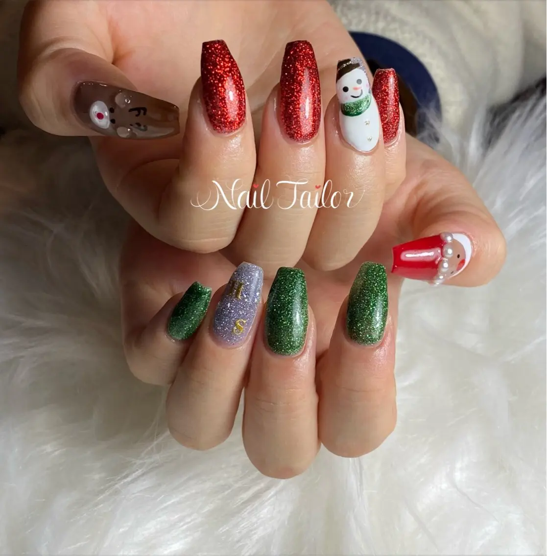 ネイル アートネイル 長さ出し グリーン キラキラネイル 持ち込み ハンドネイル NailTailor ネイルテイラーのネイルデザイン