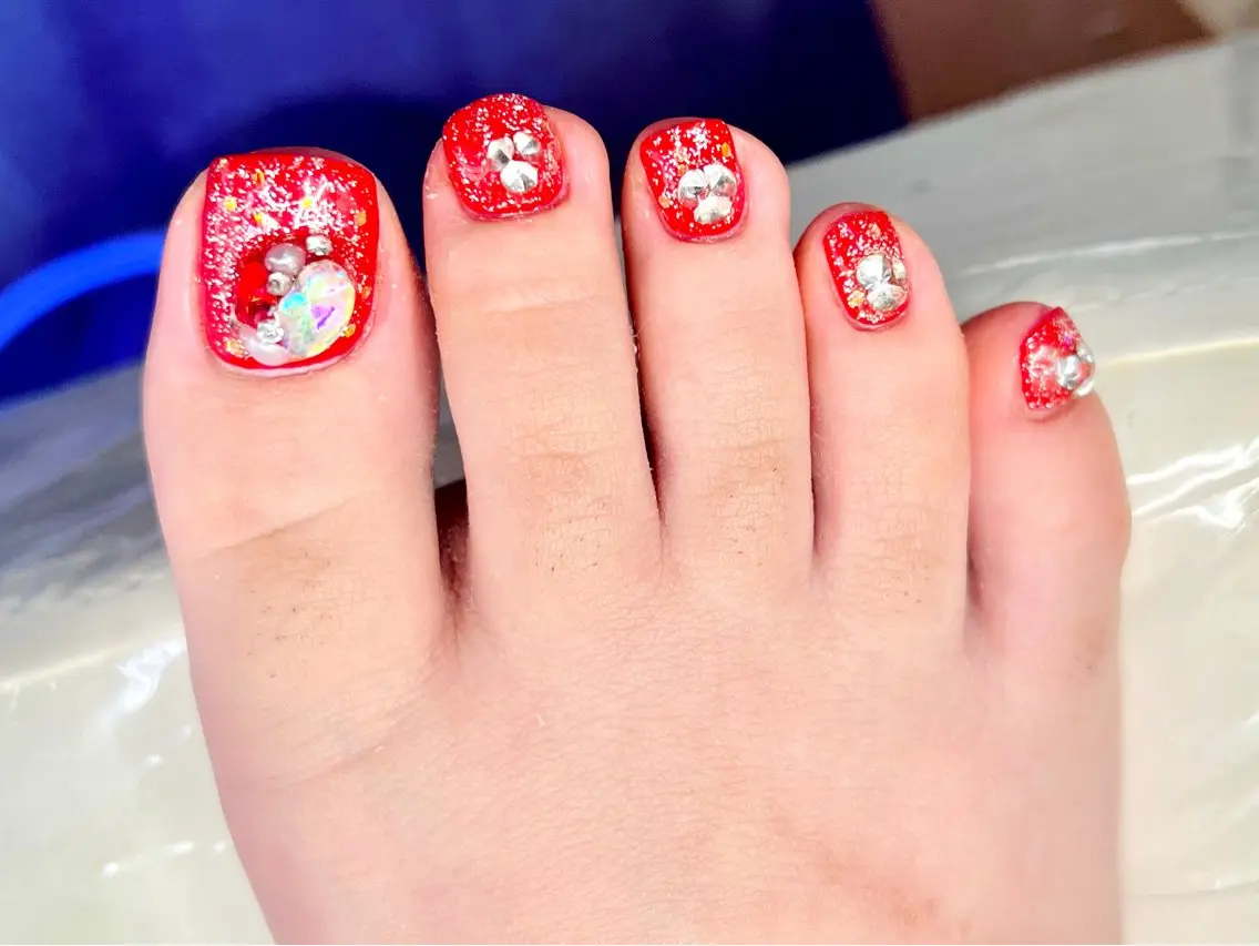 ネイル ボルドー ブラウン チークネイル ドット フットネイル ハンドネイル VAN NAIL SALON海老名店のネイルデザイン