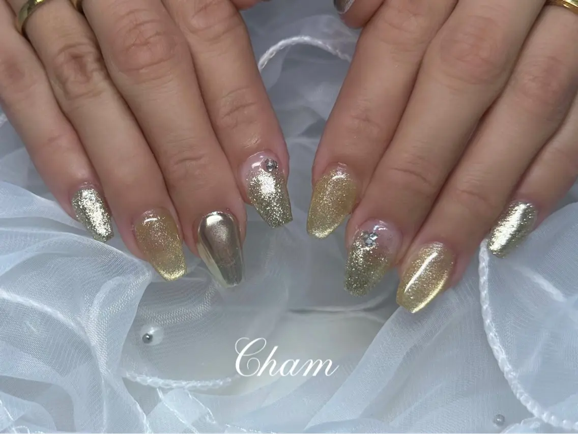 ネイル ゴールド ハンドネイル Cham Haruneのネイルデザイン