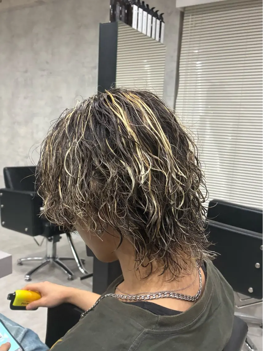 ミディアム カラー パーマ メンズ カット パーマ トリートメント ヘアセット 垢抜けメンズパーマ /颯太のヘアスタイル