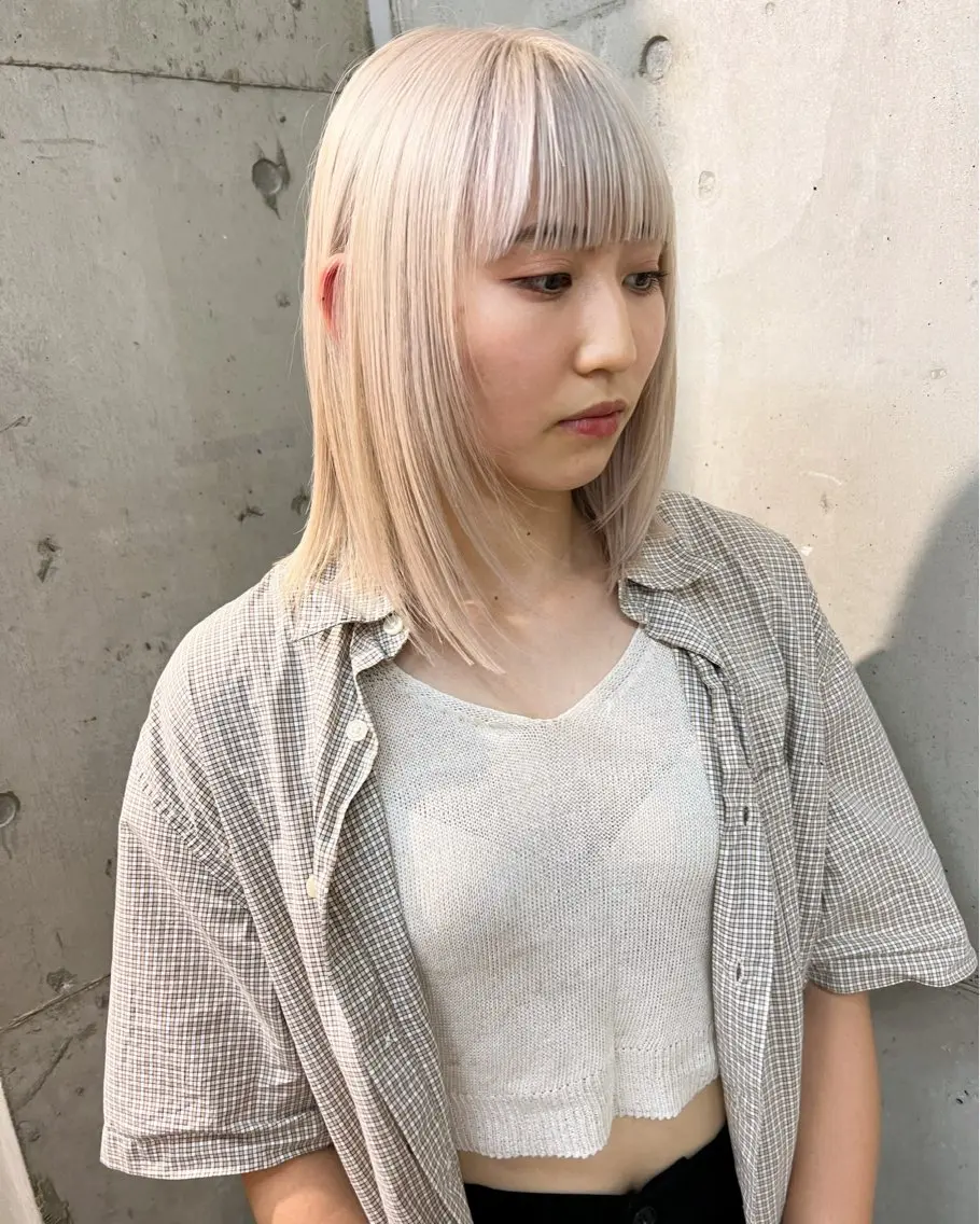セミロング カラー ヘアアレンジ セミロングパーマ ブリーチ ブロンド ケアブリーチ ダブルカラー ヘアカラー トリートメント lani ブリーチ /ダブルカラーのヘアスタイル